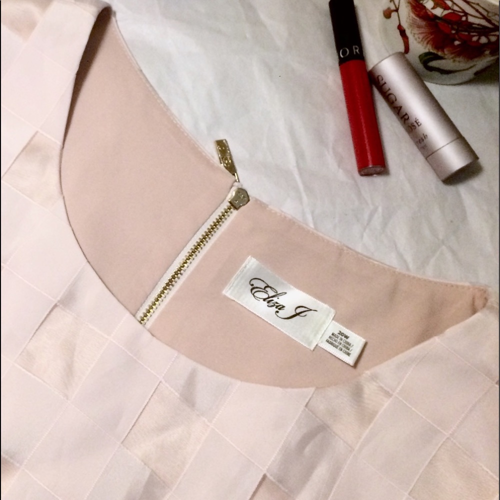 blush top - Picture 3 of 7